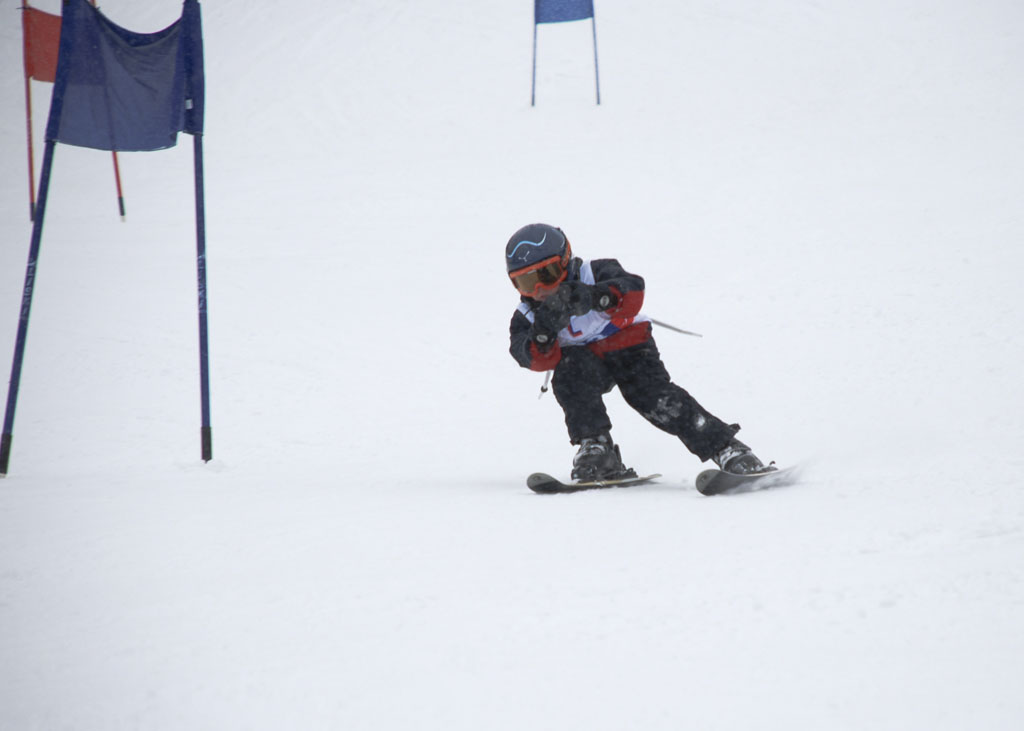2008-02-22 - Шерегеш - Детские соревнования по горным лыжам Новая лига - DSC_3575.jpg