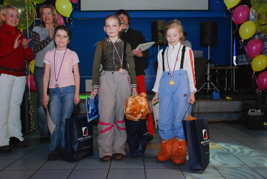 2008-02-22 - Шерегеш - Детские соревнования по горным лыжам Новая лига - DSC_3820.jpg