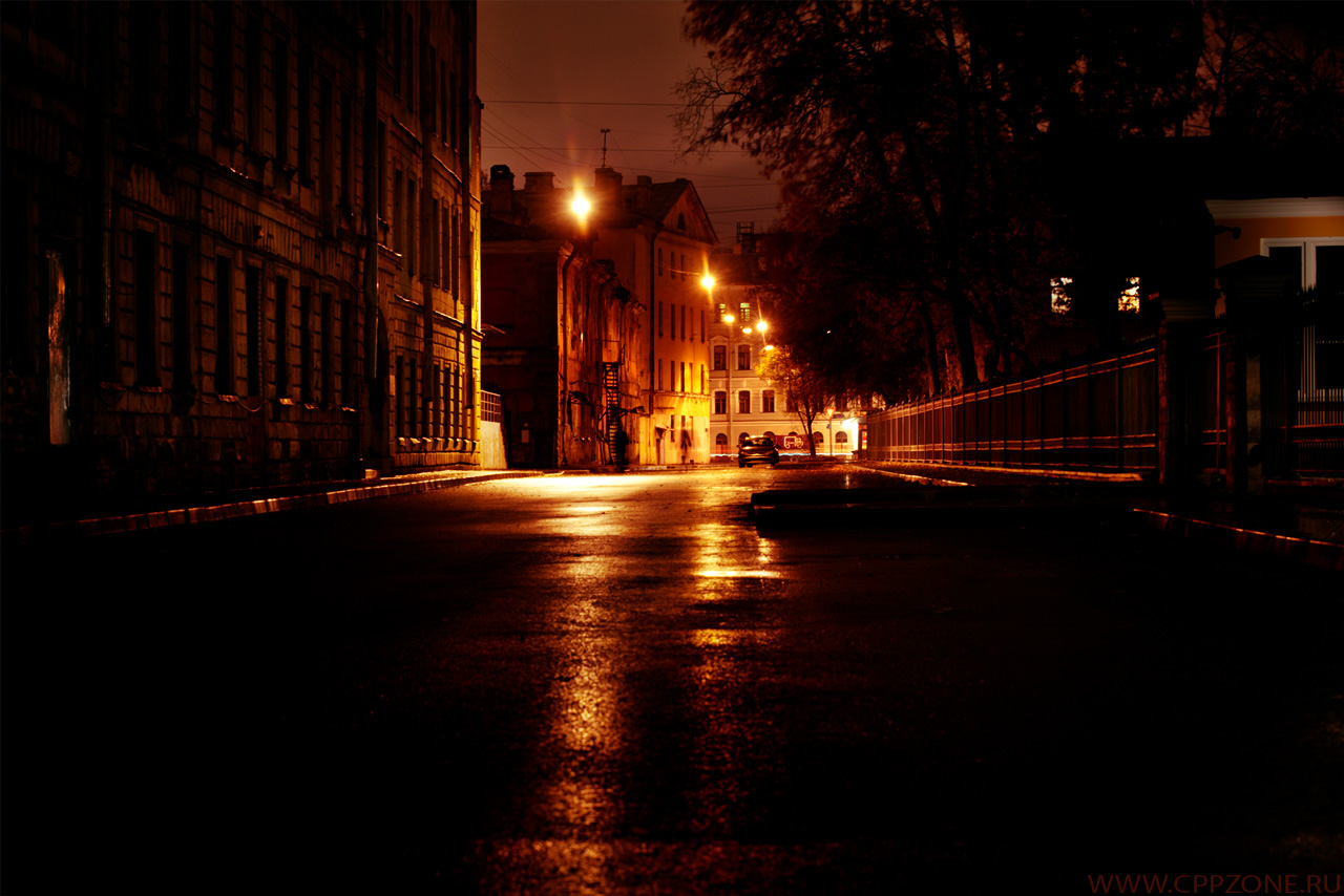 Города - Ночной переулок в Санкт-Петербурге