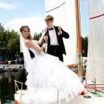Жених и невеста на яхте